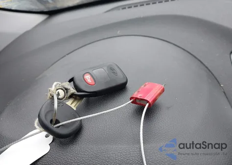 2014 Hyundai Elantra Se z USA, uszkodzony, nr VIN 5NPDH4AE4EH487886